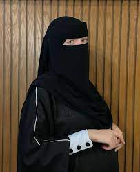   
الخطابة
أم
حمزة

 